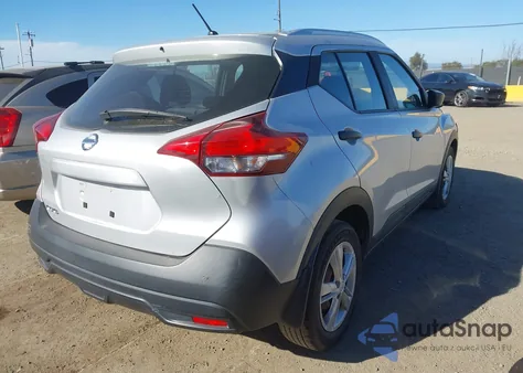 2018 Nissan Kicks S z USA, uszkodzony, nr VIN 3N1CP5CU2JL522012